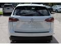 Eminent White Pearl - NX 200t Photo No. 8