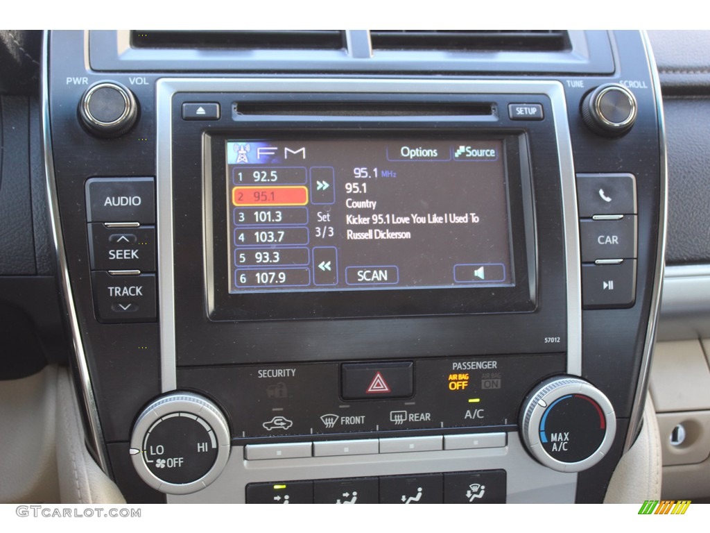 2012 Camry LE - Cypress Green Pearl / Ash photo #16