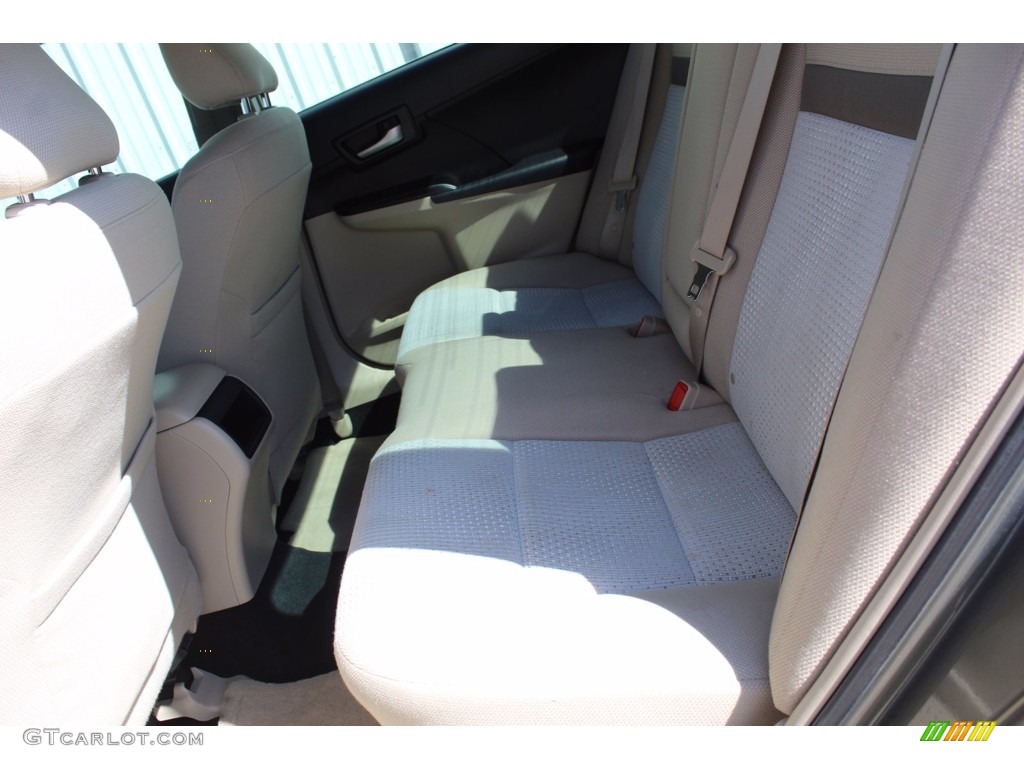 2012 Camry LE - Cypress Green Pearl / Ash photo #18