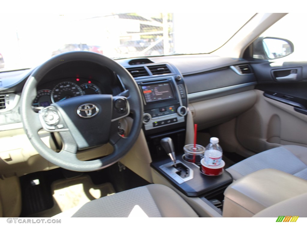 2012 Camry LE - Cypress Green Pearl / Ash photo #19