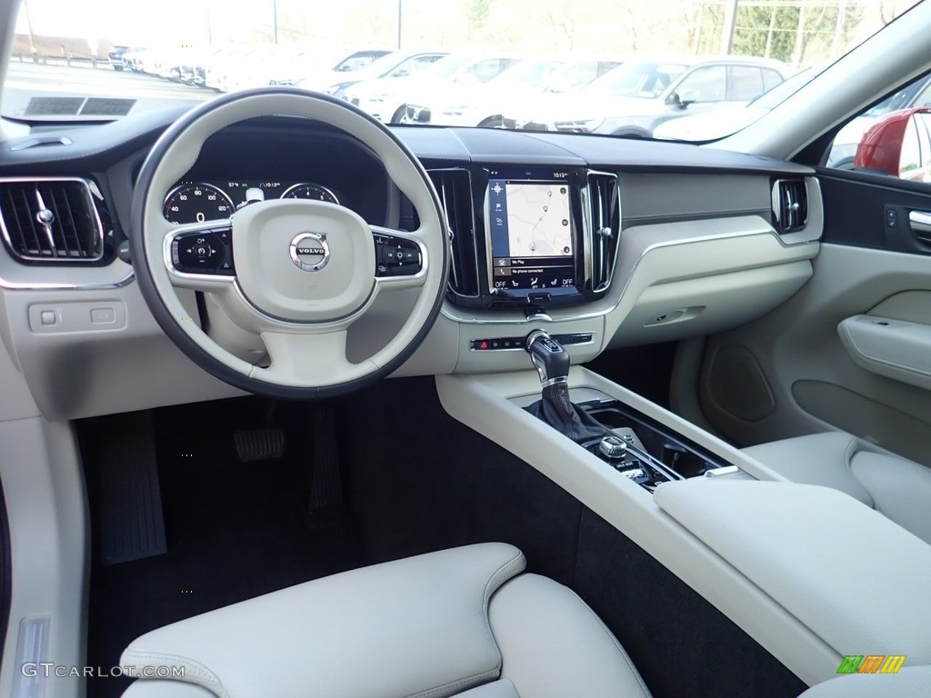 Blonde Interior 2018 Volvo XC60 T6 AWD Inscription Photo #140279180
