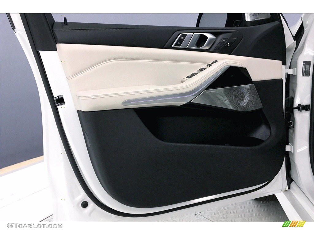 2021 BMW X5 M50i Ivory White Door Panel Photo #140279378