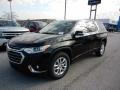 Graphite Metallic 2021 Chevrolet Traverse LT AWD