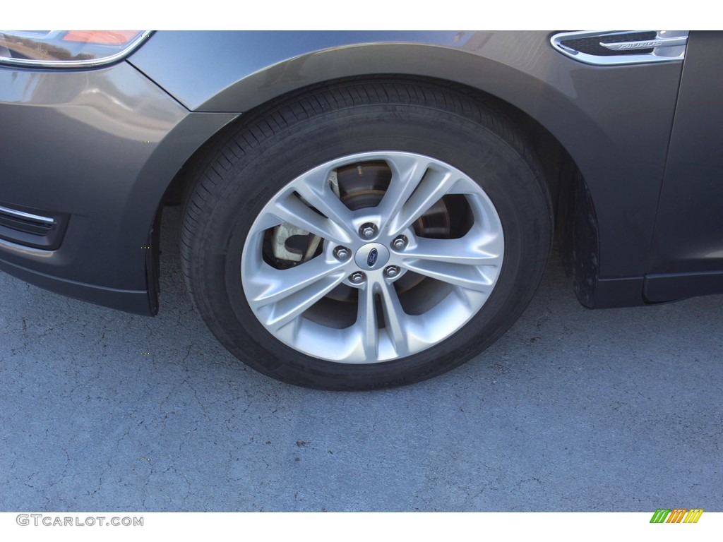 2018 Taurus SEL - Magnetic / Charcoal Black photo #5