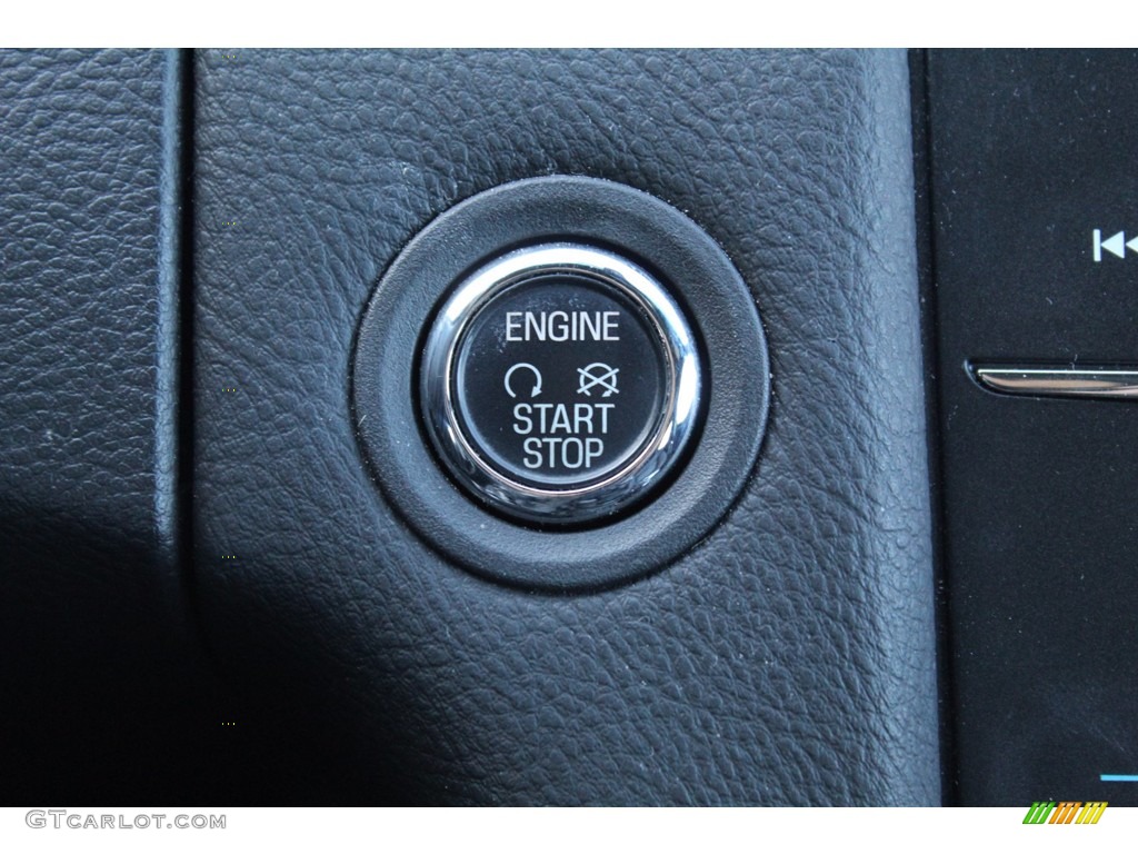 2018 Taurus SEL - Magnetic / Charcoal Black photo #18