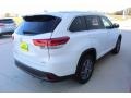 Blizzard Pearl White - Highlander XLE Photo No. 8