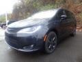 2020 Brilliant Black Crystal Pearl Chrysler Pacifica Hybrid Limited  photo #1
