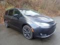 2020 Brilliant Black Crystal Pearl Chrysler Pacifica Hybrid Limited  photo #3