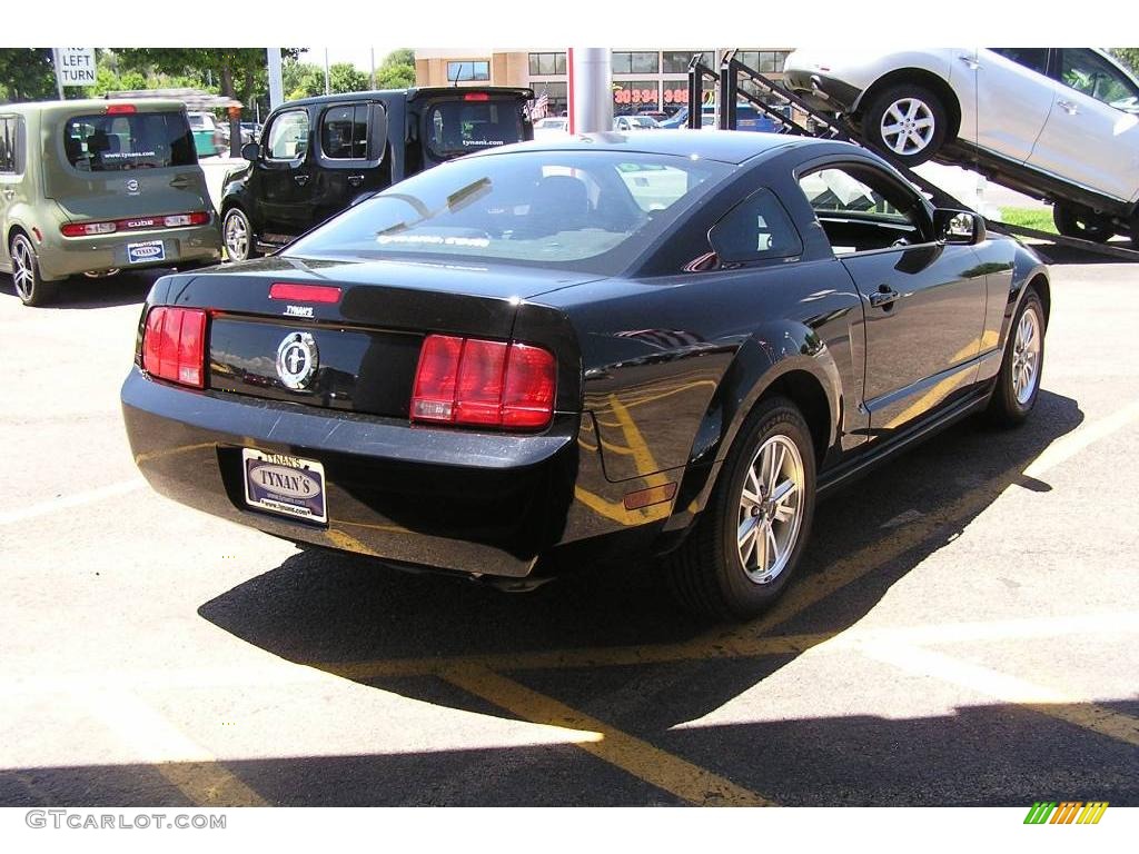 2008 Mustang V6 Deluxe Coupe - Black / Dark Charcoal photo #6