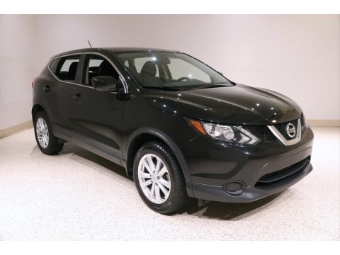 2017 Nissan Rogue Sport S Data, Info and Specs