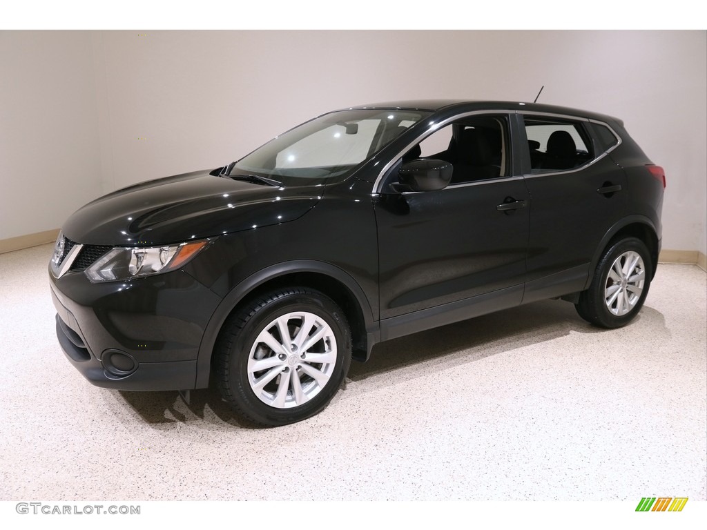 Magnetic Black 2017 Nissan Rogue Sport S Exterior Photo #140295880