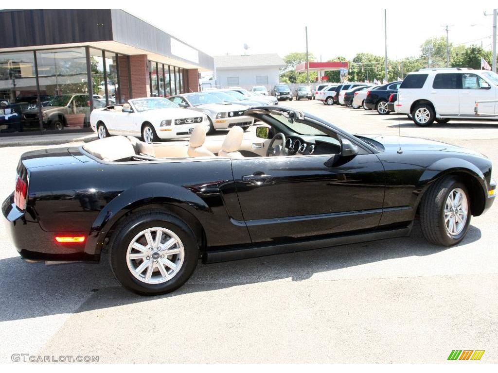 2008 Mustang V6 Deluxe Convertible - Black / Medium Parchment photo #4