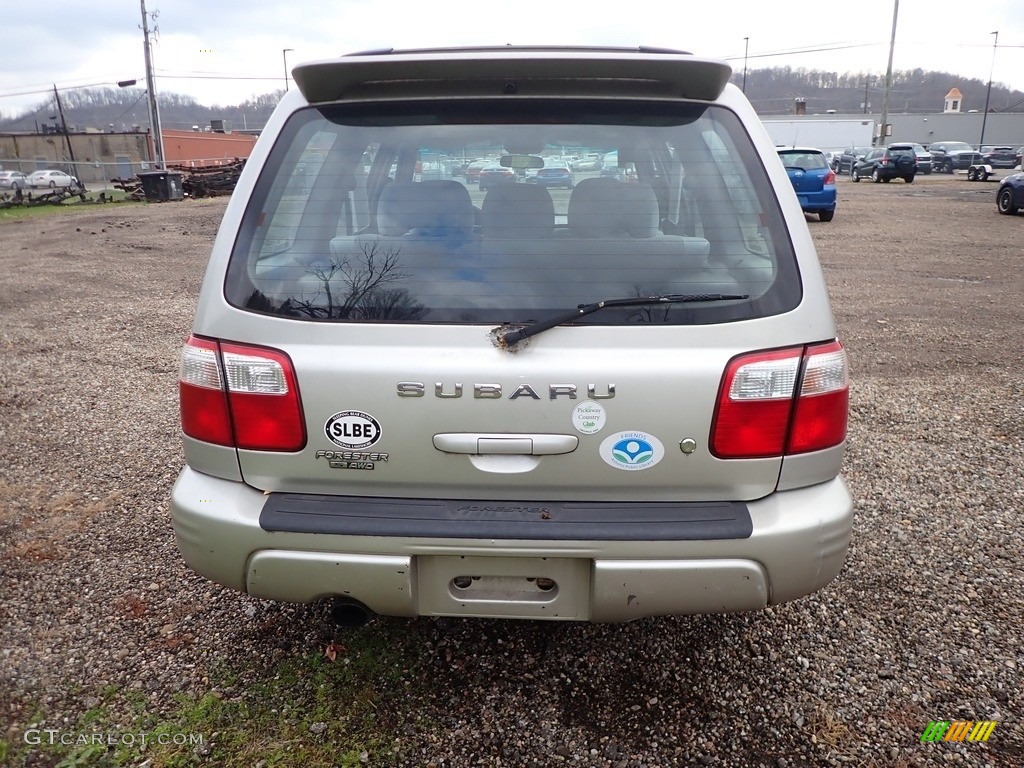 2001 Forester 2.5 S - Silverthorn Metallic / Gray photo #10