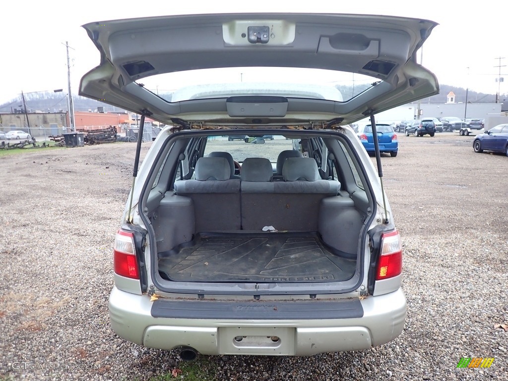 2001 Forester 2.5 S - Silverthorn Metallic / Gray photo #11