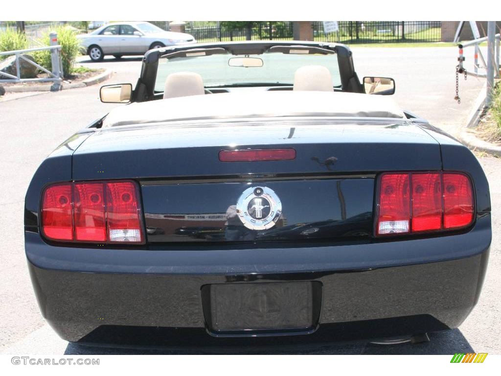 2008 Mustang V6 Deluxe Convertible - Black / Medium Parchment photo #6