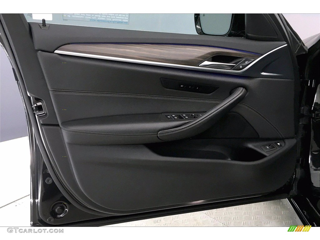 2018 5 Series 530e iPerfomance xDrive Sedan - Black Sapphire Metallic / Black photo #23
