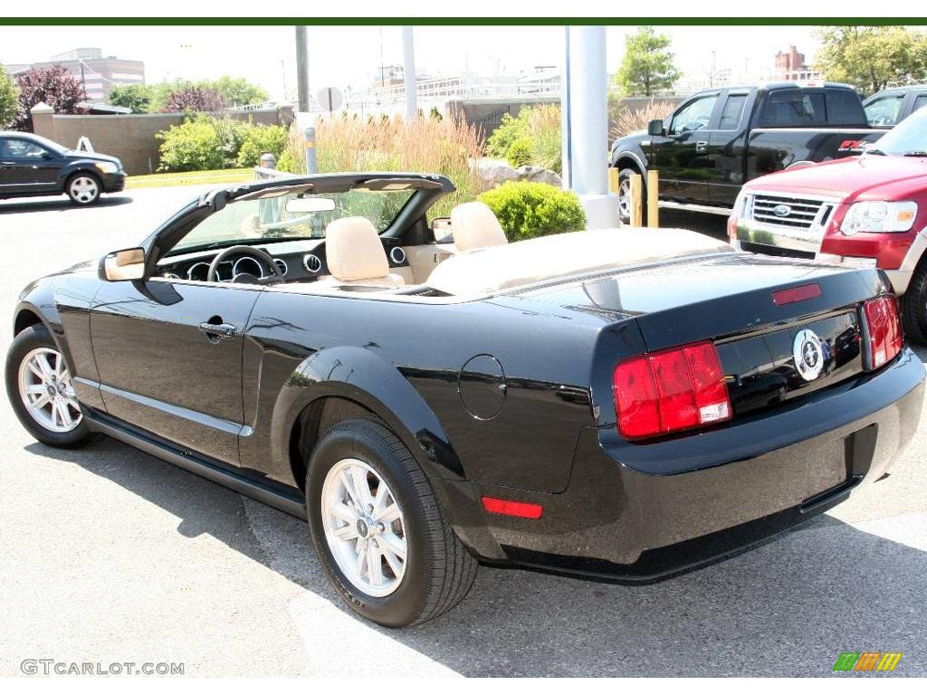 2008 Mustang V6 Deluxe Convertible - Black / Medium Parchment photo #8