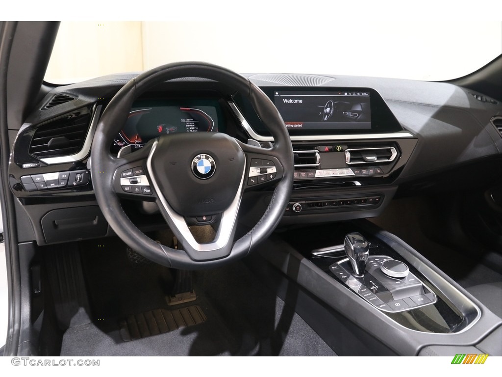 2020 BMW Z4 sDrive30i Black Dashboard Photo #140297497