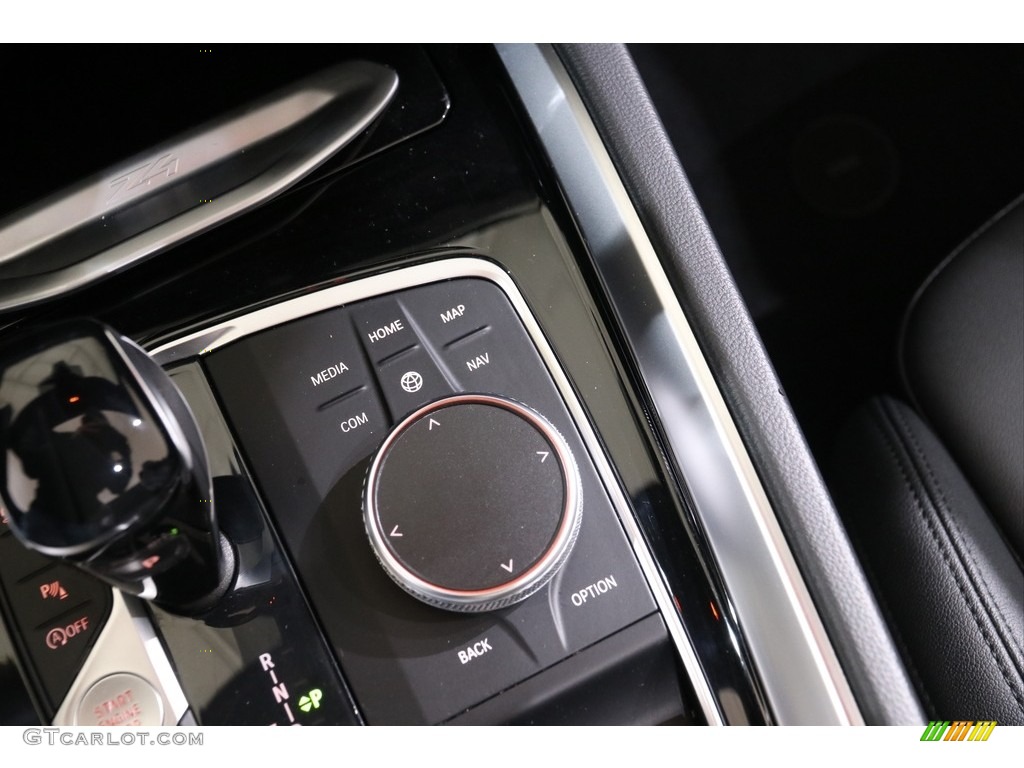 2020 BMW Z4 sDrive30i Controls Photos