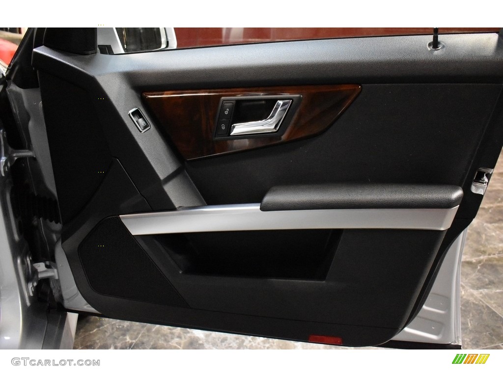 2011 GLK 350 4Matic - Iridium Silver Metallic / Black photo #16