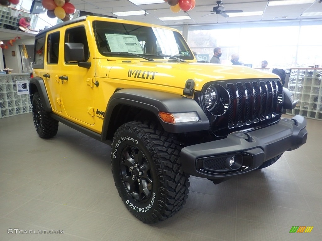 2021 Wrangler Unlimited Willys 4x4 - Hellayella / Black photo #3