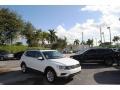 Pure White - Tiguan SE Photo No. 1