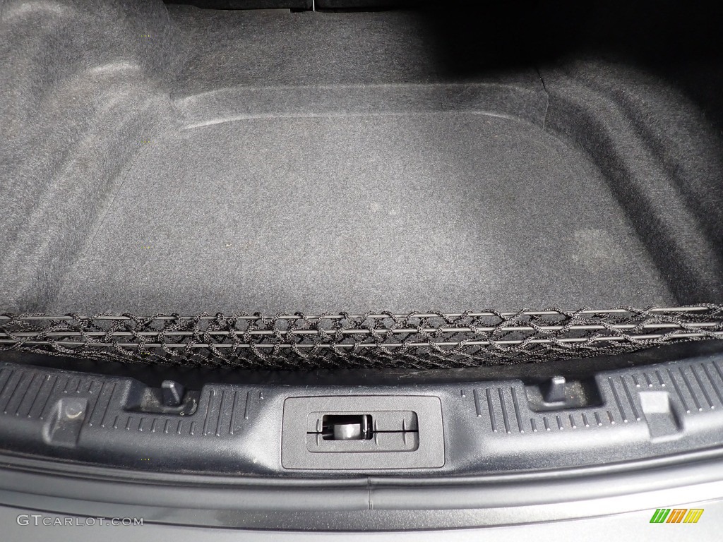2015 Ford Taurus SHO AWD Trunk Photo #140314390