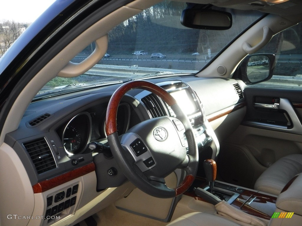 2013 Land Cruiser  - Black / Sandstone photo #15
