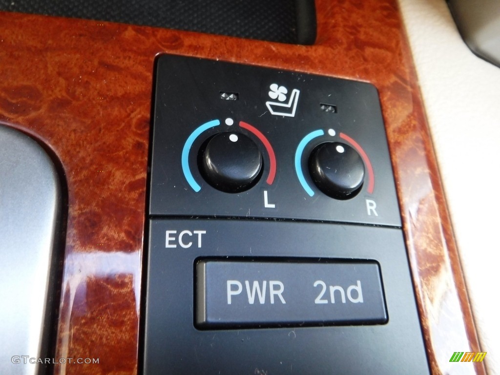 2013 Land Cruiser  - Black / Sandstone photo #22