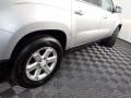 2007 Silver Pearl Saturn Outlook XR AWD  photo #22