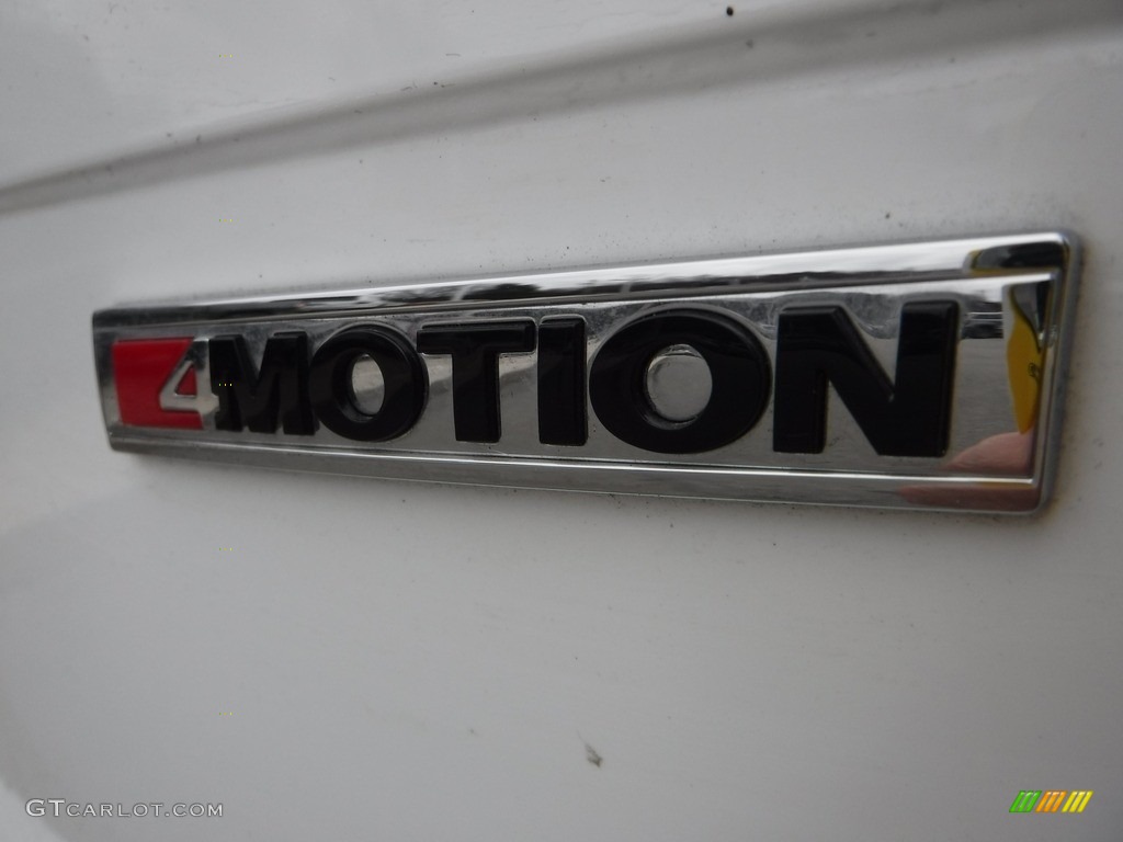 2020 Volkswagen Tiguan SEL 4MOTION Marks and Logos Photo #140315545