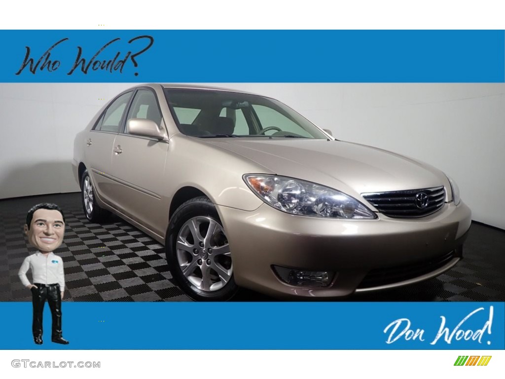 2005 Camry XLE - Beige / Taupe photo #1