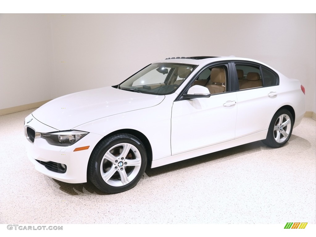 2015 3 Series 328i xDrive Sedan - Alpine White / Venetian Beige photo #3