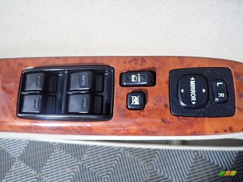 2005 Camry XLE - Beige / Taupe photo #16