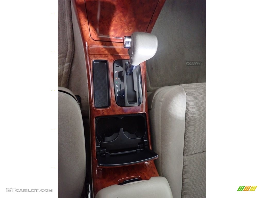 2005 Camry XLE - Beige / Taupe photo #24