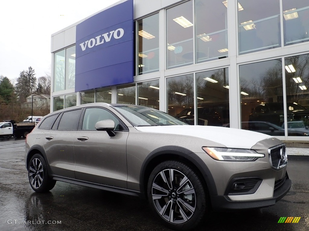 Pebble Gray Metallic 2021 Volvo V60 Cross Country T5 AWD Exterior Photo #140318594