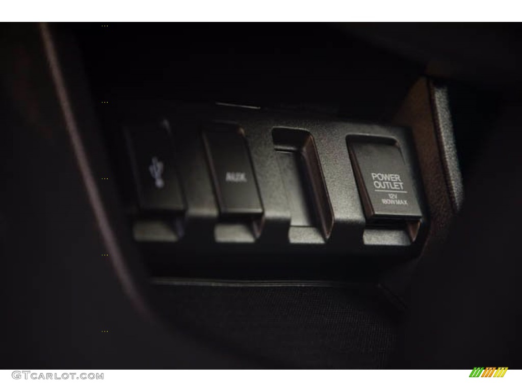 2018 HR-V LX - Mulberry Metallic / Black photo #16