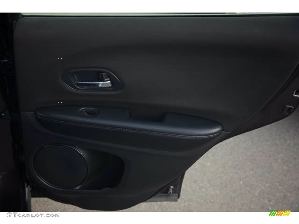 2018 HR-V LX - Mulberry Metallic / Black photo #30