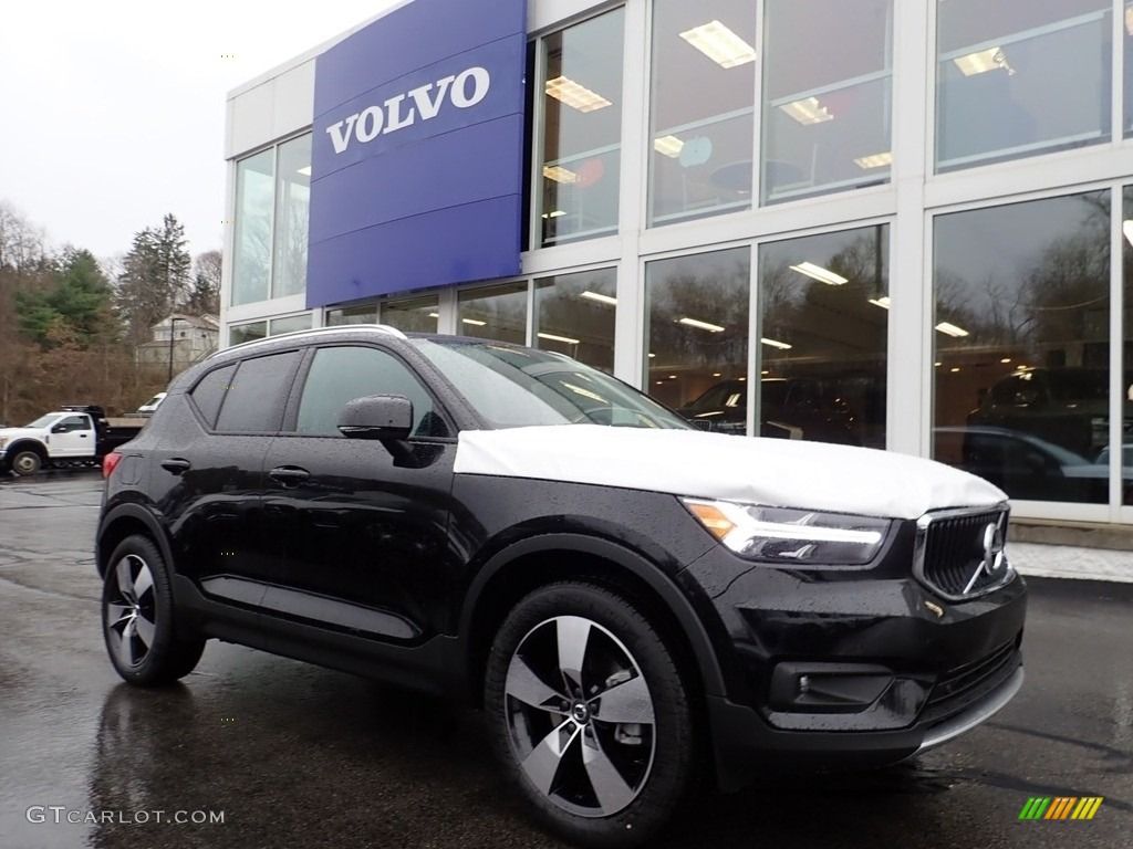 Onyx Black Metallic 2021 Volvo XC40 T5 Momentum AWD Exterior Photo #140320053