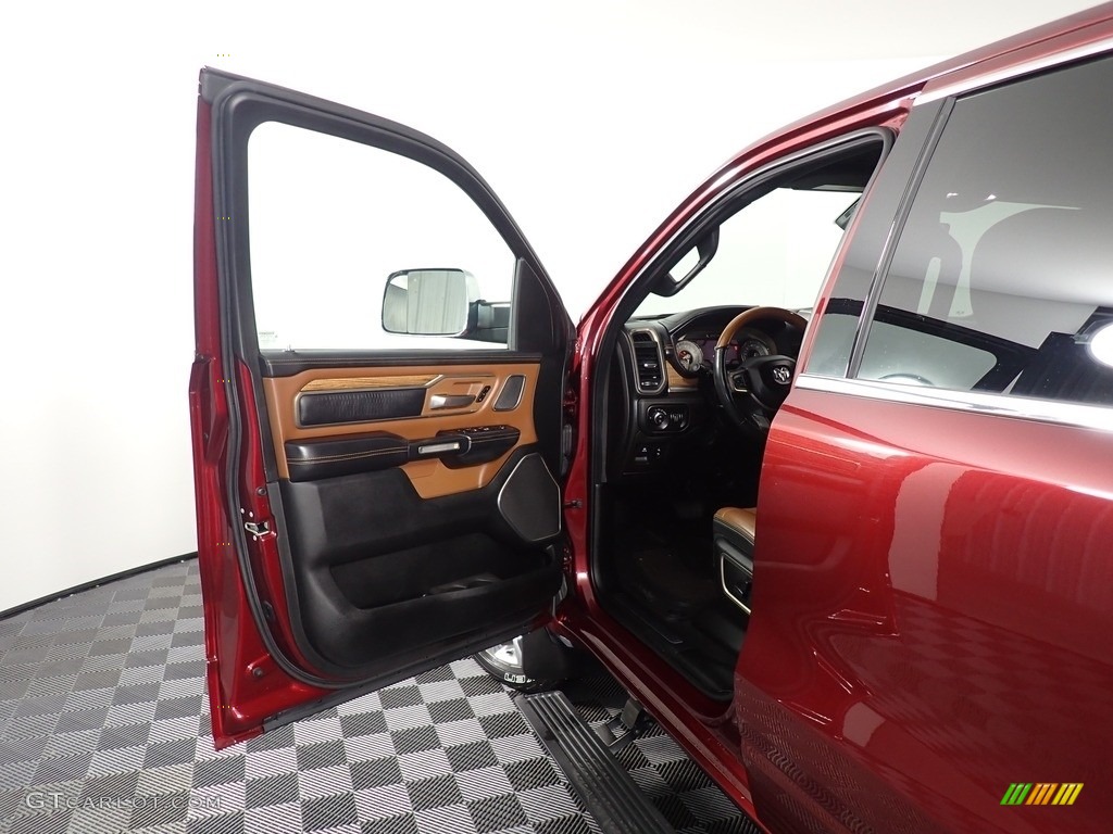 2019 1500 Long Horn Crew Cab 4x4 - Delmonico Red Pearl / Mountain Brown/Light Frost Beige photo #21