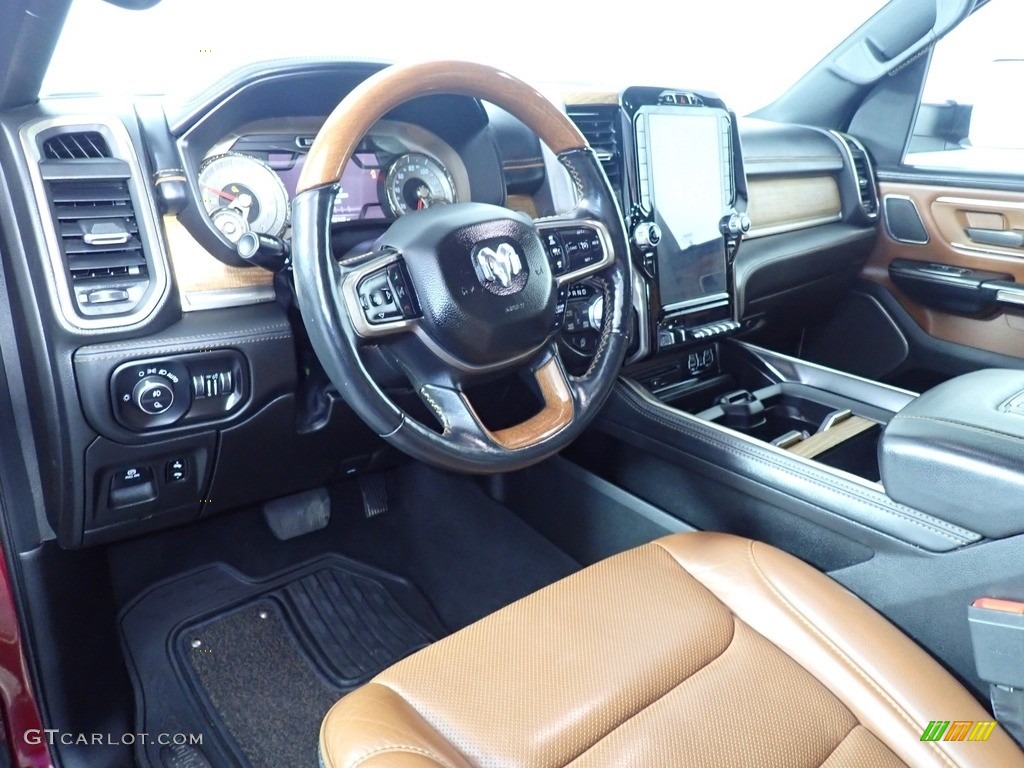 2019 1500 Long Horn Crew Cab 4x4 - Delmonico Red Pearl / Mountain Brown/Light Frost Beige photo #25