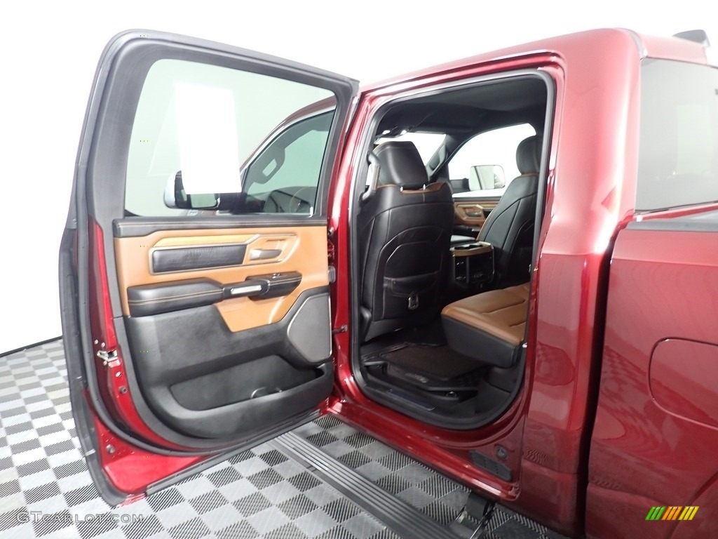 2019 1500 Long Horn Crew Cab 4x4 - Delmonico Red Pearl / Mountain Brown/Light Frost Beige photo #27