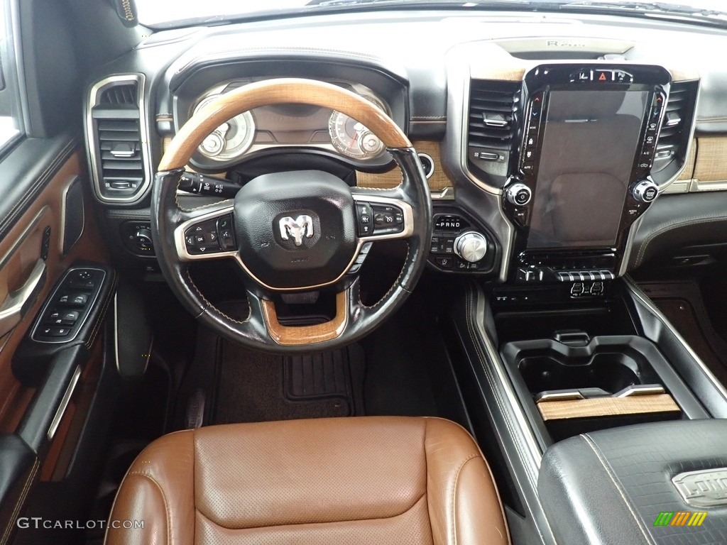 2019 1500 Long Horn Crew Cab 4x4 - Delmonico Red Pearl / Mountain Brown/Light Frost Beige photo #31
