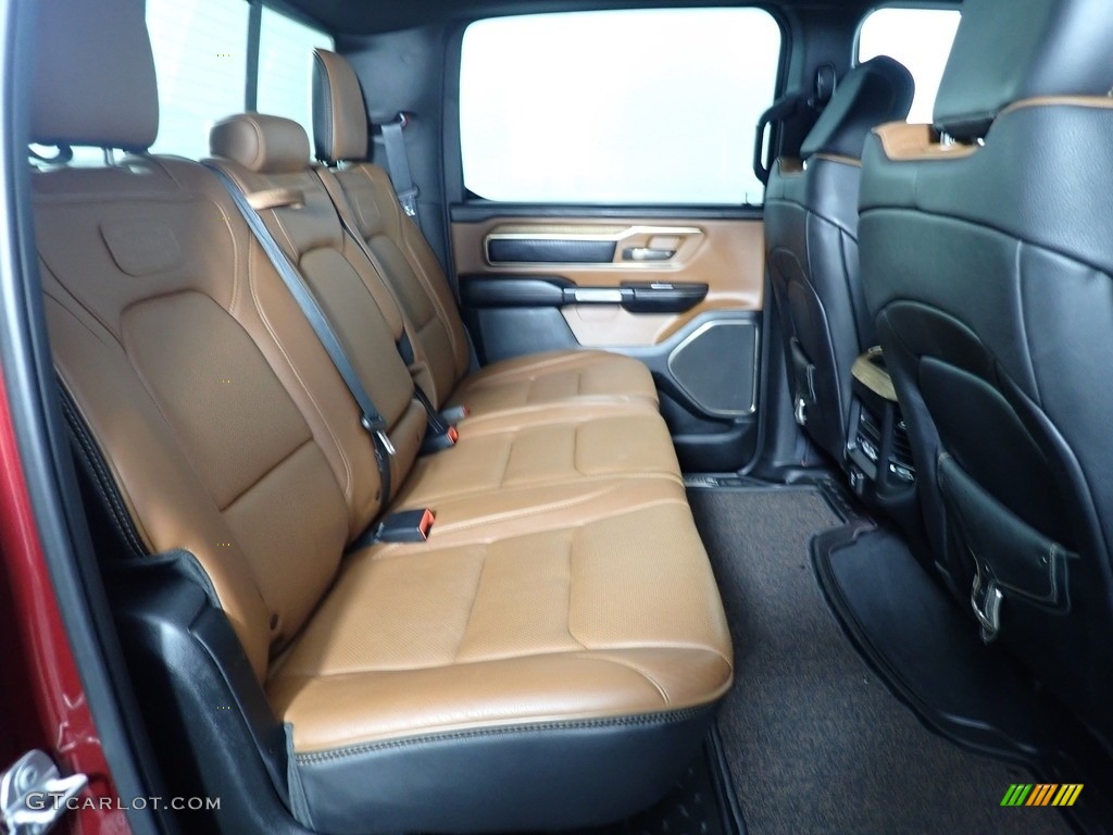 2019 1500 Long Horn Crew Cab 4x4 - Delmonico Red Pearl / Mountain Brown/Light Frost Beige photo #33