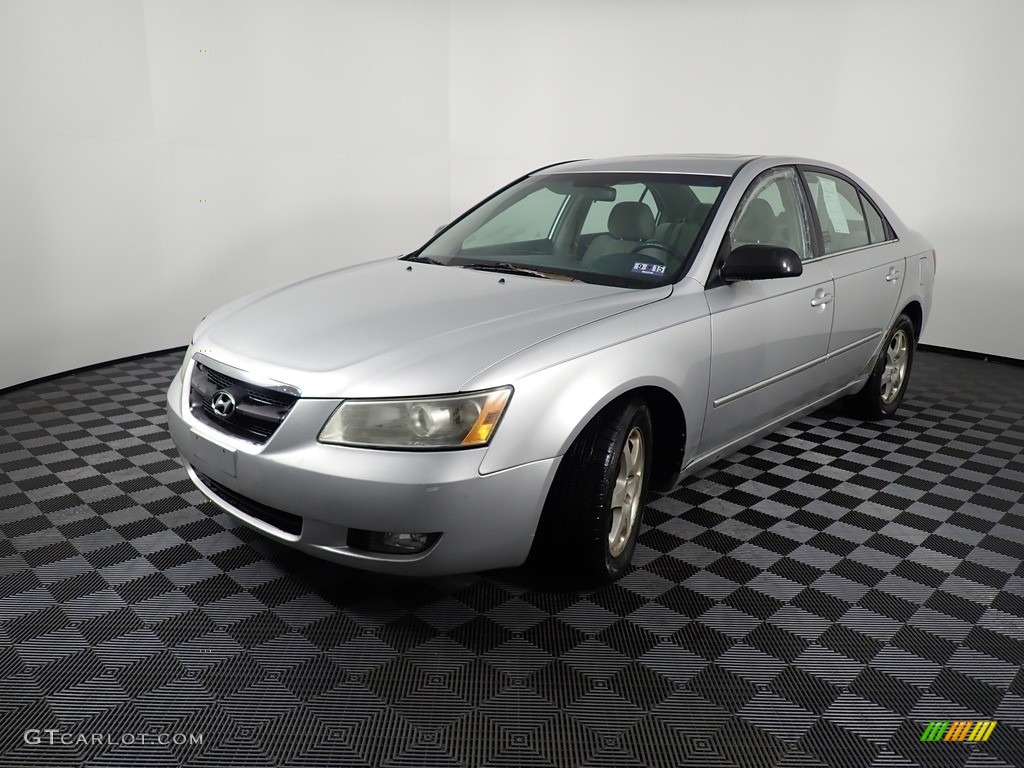 2006 Sonata LX V6 - Bright Silver / Gray photo #6