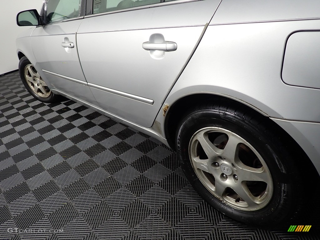 2006 Sonata LX V6 - Bright Silver / Gray photo #8
