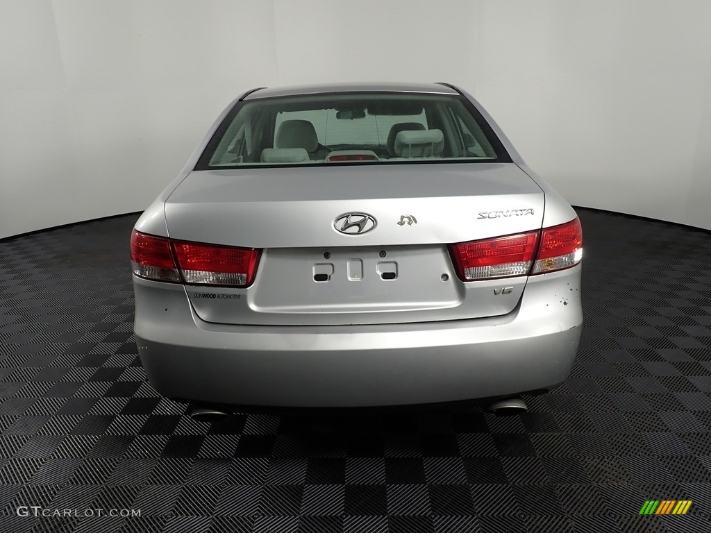 2006 Sonata LX V6 - Bright Silver / Gray photo #10