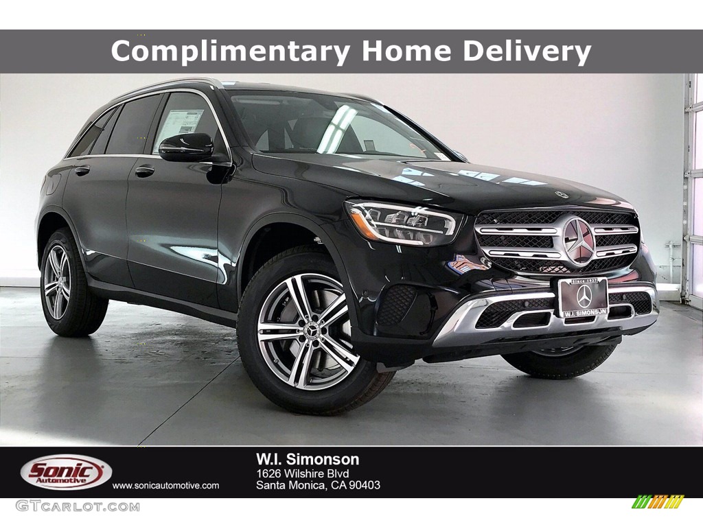 2021 GLC 300 - Black / Black photo #1