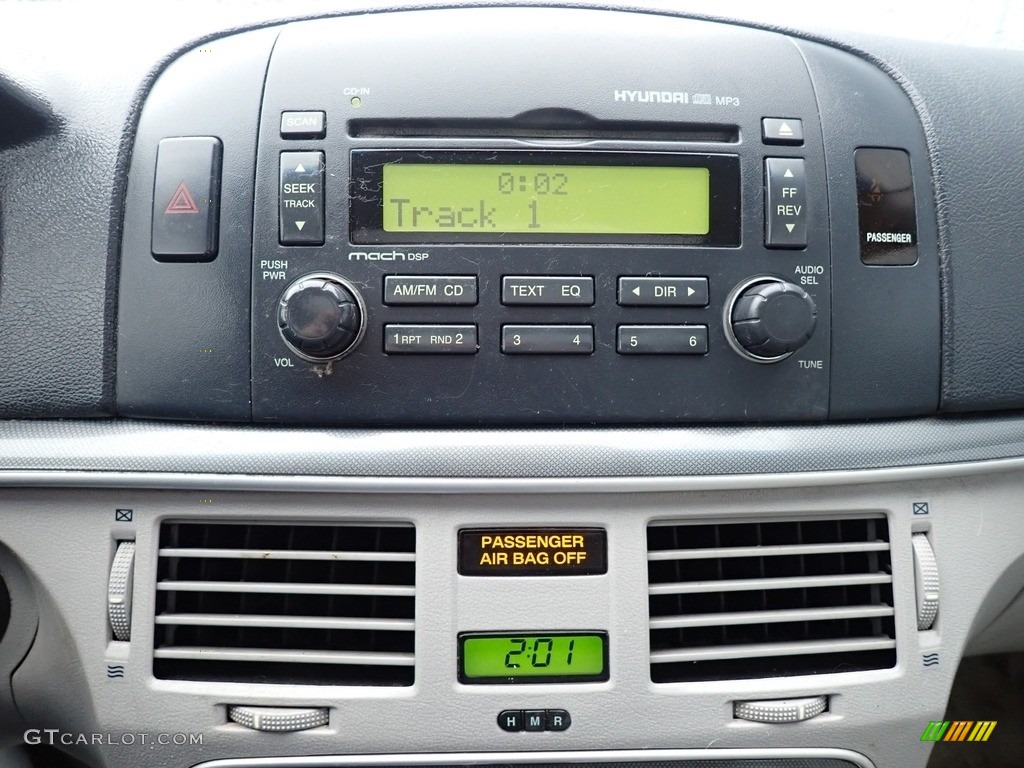 2006 Sonata LX V6 - Bright Silver / Gray photo #24