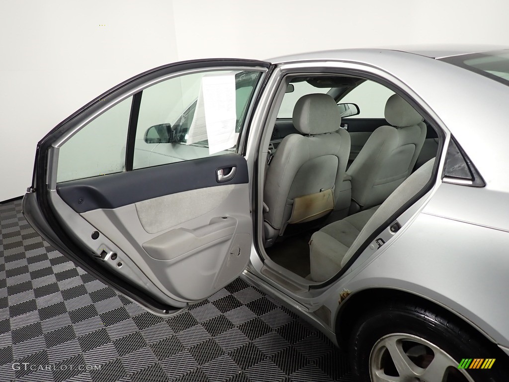 2006 Sonata LX V6 - Bright Silver / Gray photo #30